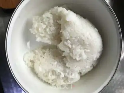 Make Colored egg fried rice step 1