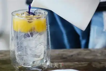 Make Fruit-gas tea step 5