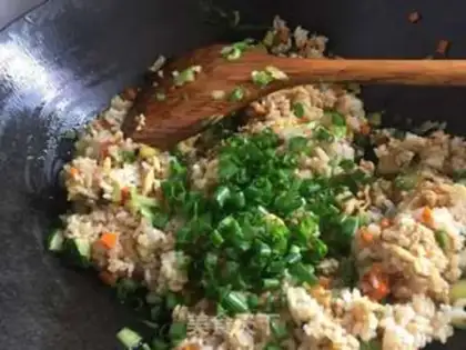 Make Onion egg fried rice step 6