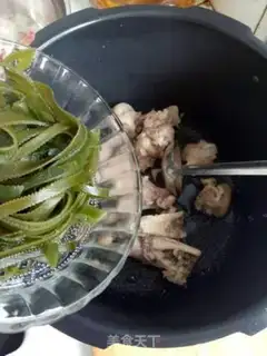 Make Sea hog hoof soup step 5