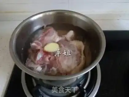Make Spicy pig hoof step 2