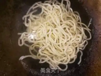 Make Spicy meat sauce step 2