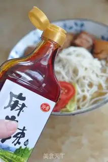 Make Five flowers with spicy noodles step 9