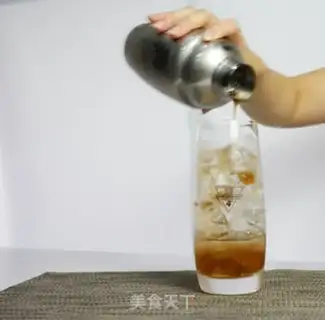 Make Lemon iced tea step 5
