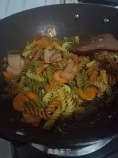Make Spicy carrot ham and pasta step 6