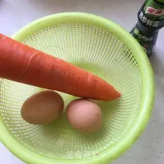Make Egg carrots step 0