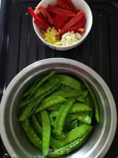 Make Fried Dutch beans step 0