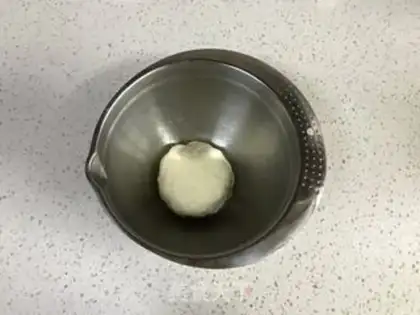 Make Chinese milk toast step 1