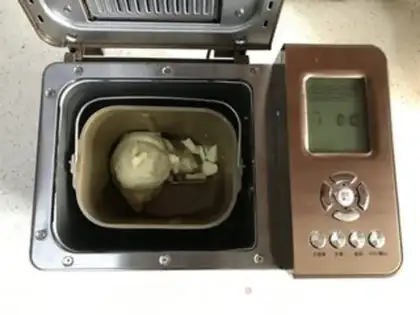 Make Chinese milk toast step 4
