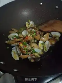 Make Spicy clams step 6