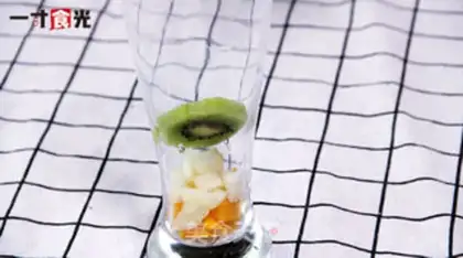 Make Pine Peach Pie step 1
