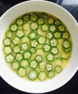 Make Autumn steamed eggs step 1