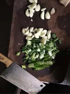 Make Tomato fried potatoes step 2