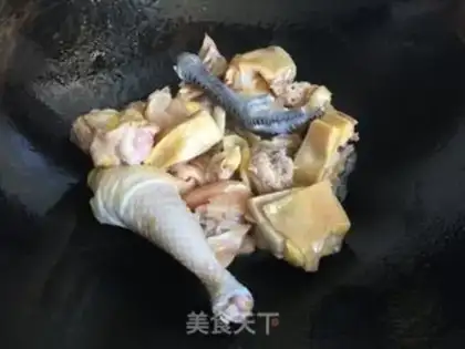 Make Pork soup step 1