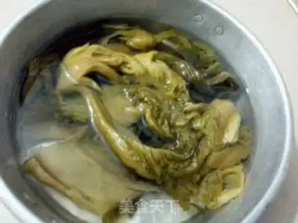 Make Pickles and pork step 3