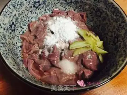 Make Noodle sauce and liver step 3