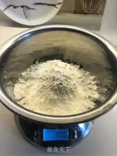 Make Red sugar, black sesame waffles step 0