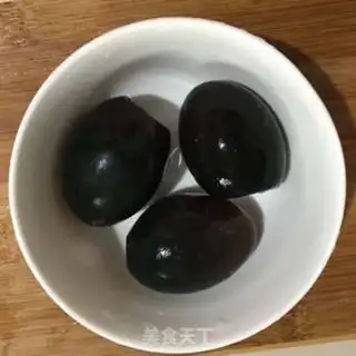 Make Frozen eggs step 1