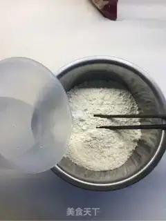 Make Red sugar, black sesame waffles step 1