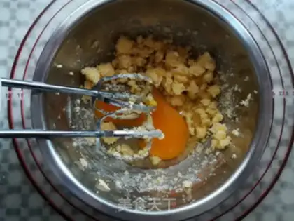 Make Gold coconut ball step 3