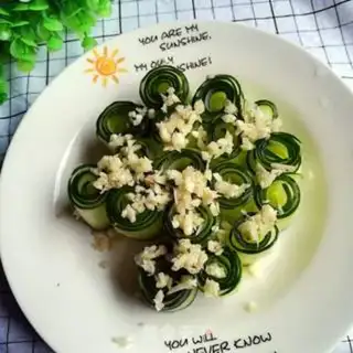 Make Cream cucumber rolls step 4