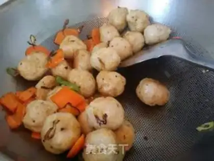 Make walnut fried fish balls step 6