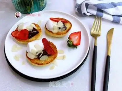 Make Chocolate strawberry marshmallow sandwich step 5