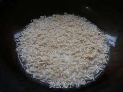 Make Skinny noodles for mushrooms step 1