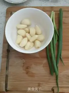 Make Garlic meat step 1