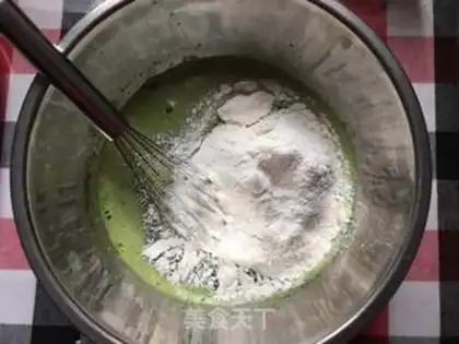 Make A spinach green twilight cake step 6