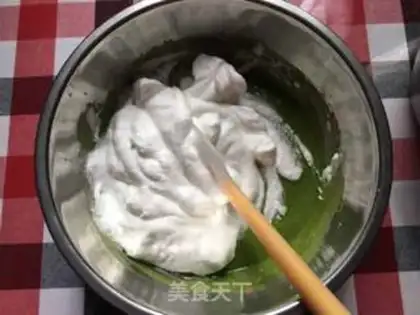 Make A spinach green twilight cake step 9