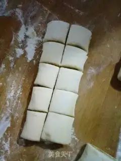 Make Vanilla rolls step 6