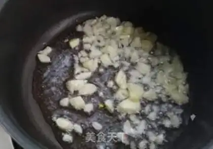 Make Watermelon with silver ears step 6