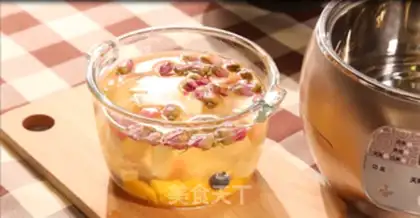 Make Rose oatmeal fruit tea step 2