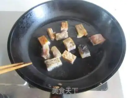 Make Cheese and salted fish step 3