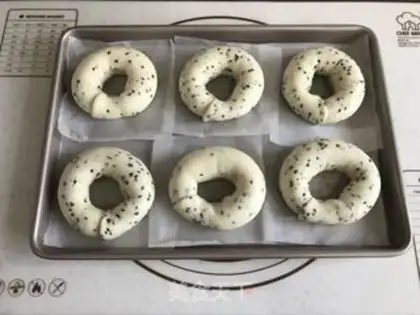 Make Black sesame berries step 12