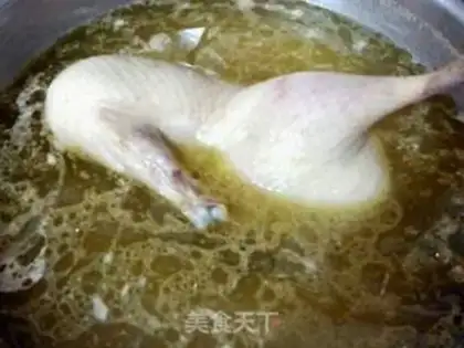 Make Sucks on the ice cream duck step 5