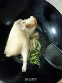 Make Sucks on the ice cream duck step 7