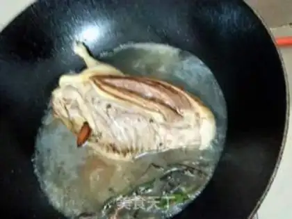 Make Sucks on the ice cream duck step 8