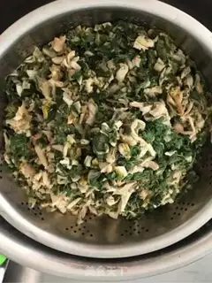 Make Plum-crunch step 1