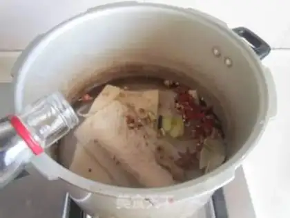 Make Pepper onion fried oxen belly step 0