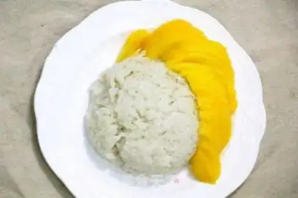 Make Coconut mango rice step 2