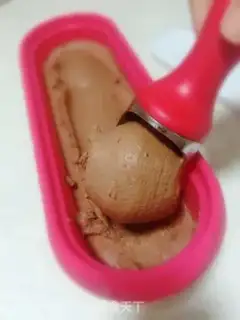 Make Simple chocolate ice cream step 5