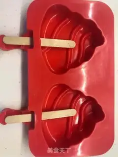 Make Delicious fruit yogurt popsicles step 2