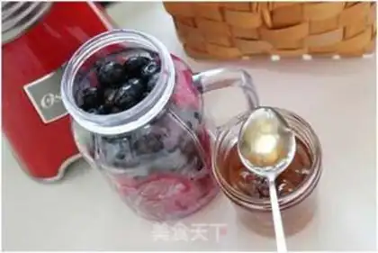 Make Berry Dragon step 1