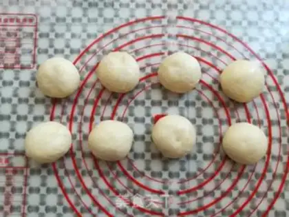 Make Mini-Doggy Bread step 5