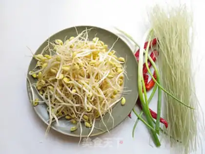 Make A soybean sprouts fan step 0