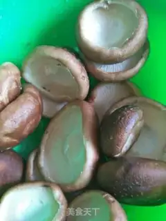 Make A mushroom step 0