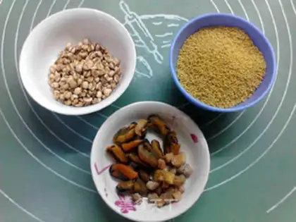 Make Scrambled rice congee step 0