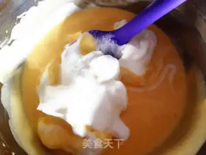 Make Light cream cupcakes step 3